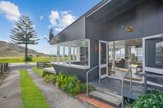 3428 Pourerere Beach Road Pourerere Beach_1