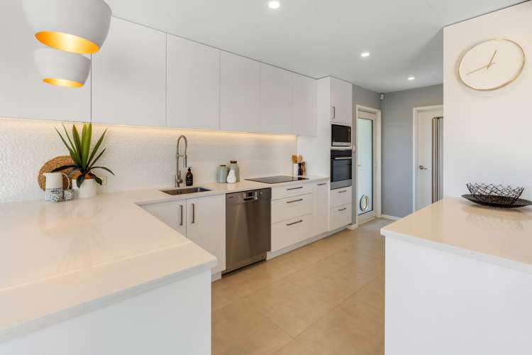 17 Advene Road Cockle Bay_12