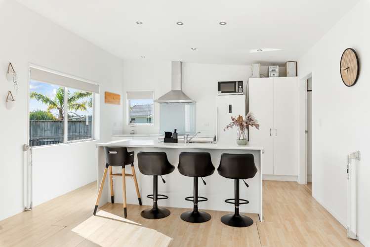 75 Ata-Mahina Way Ruakaka_1