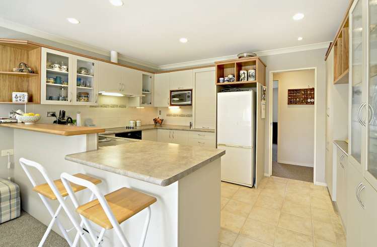 32 Maybole Drive Flat Bush_8