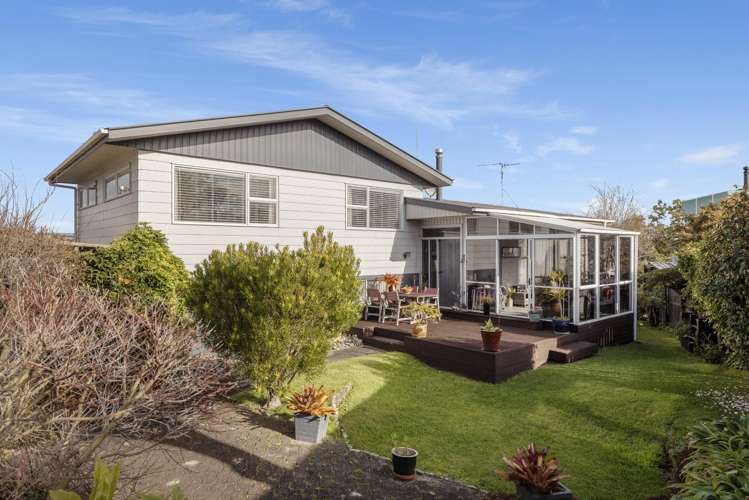 10 Bay Street Matua_17