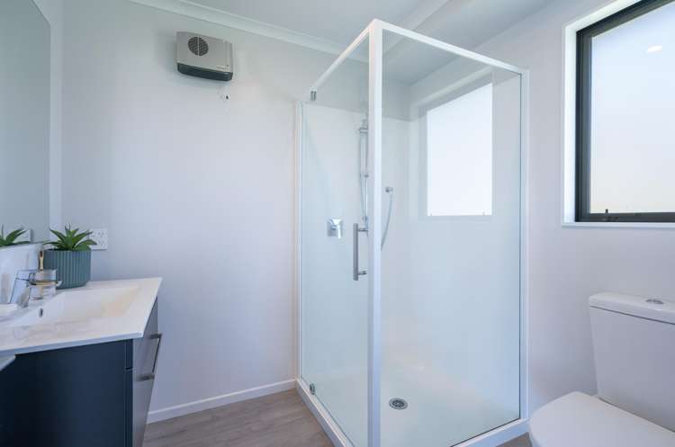 5 Buckingham Court Wakatu_18