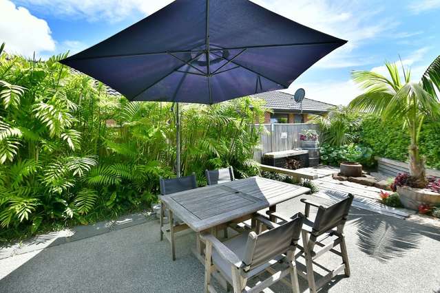 6 Fendalton Place Hatfields Beach_1