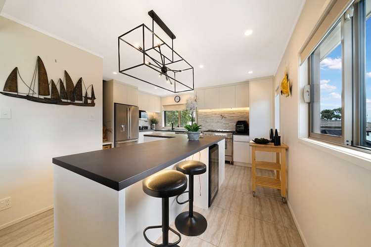 180 Royal Road Massey_2