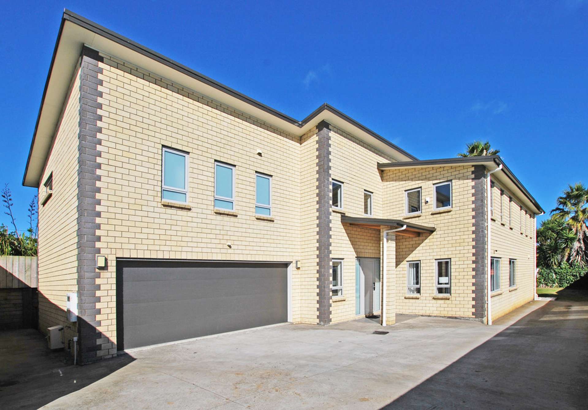 2/3 Hendry Avenue Hillsborough_0