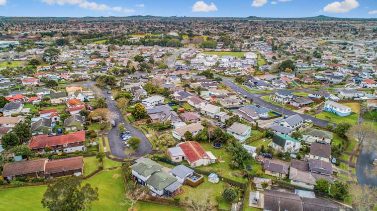 20 Courant Place Clover Park_22