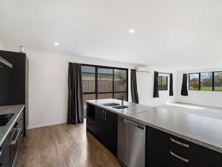 14 Clanfield Way Rolleston_5