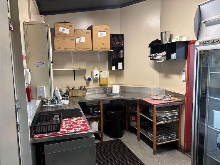 Part 61 London Street Hamilton Central_6