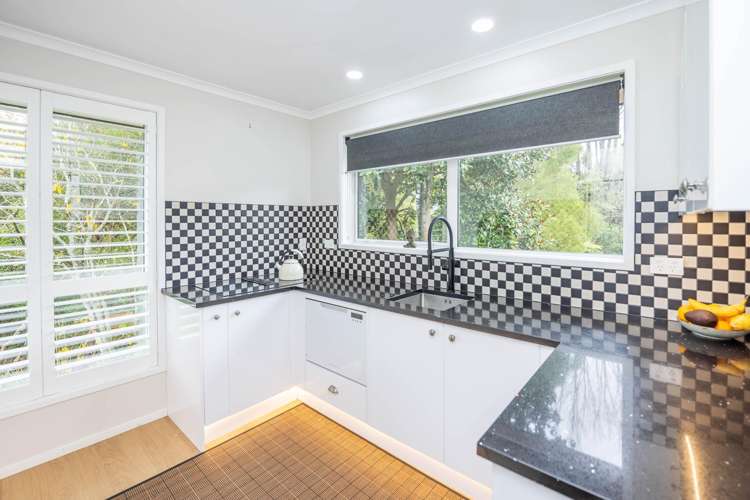 1086 River Road Queenwood_19