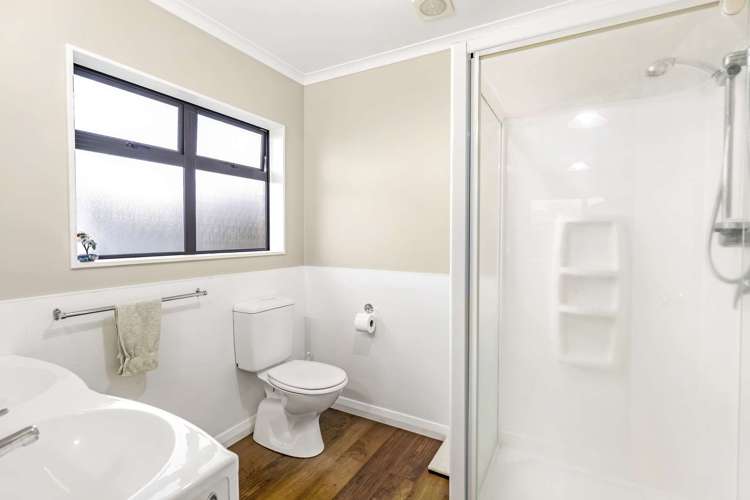 49 Peppertree Glade Kelvin Grove_9