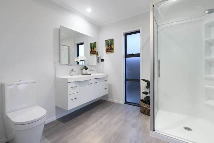 65 Puhirake Crescent Pyes Pa_18