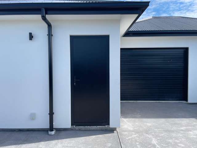 5/7 Vickerys Road Wigram_2