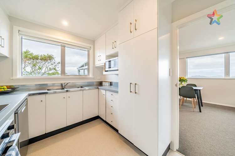 4/30 London Road Korokoro_12