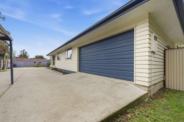 30 Feary Crescent Takaka_13