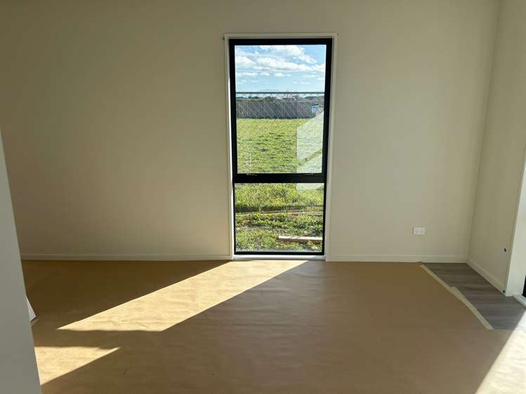 24 Derbridge Street Woodend_16