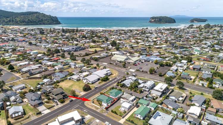 200 Mayfair Avenue Whangamata_25