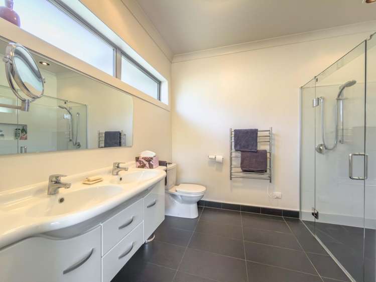 36 Albert Street Gladstone_13