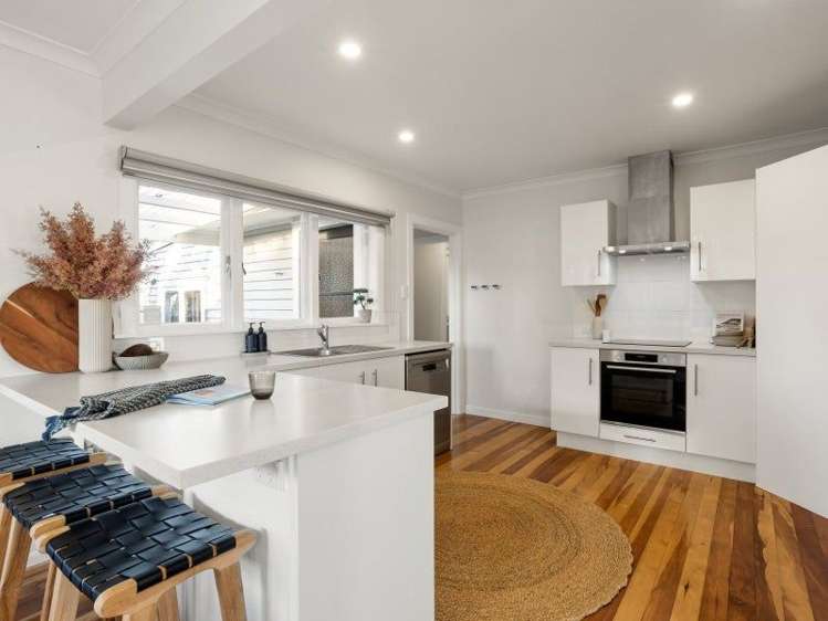 13 Brocas Avenue_0
