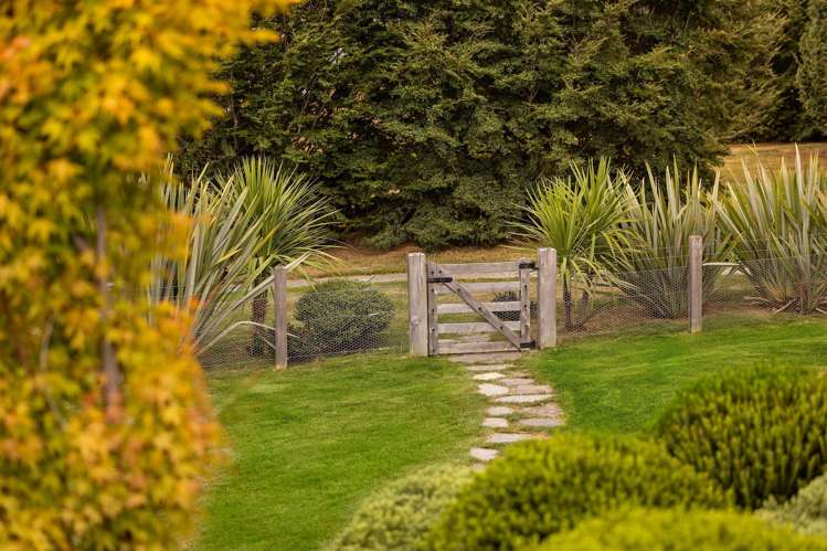 13 Hovingham Court Jacks Point_29