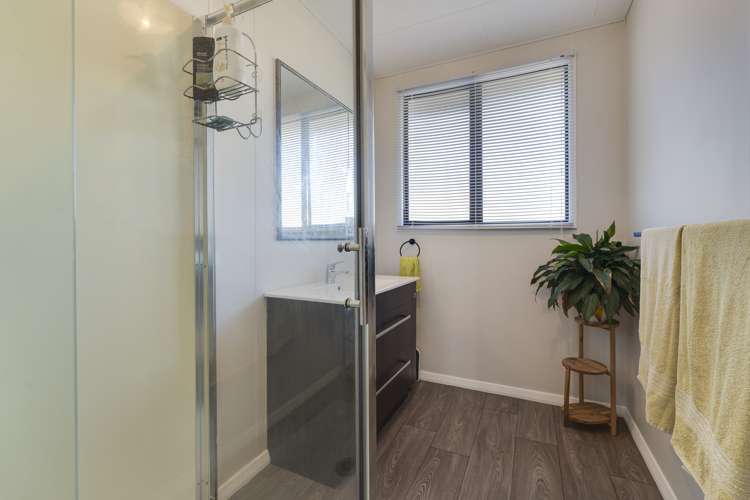 5 Peninsula Road Spring Creek_9