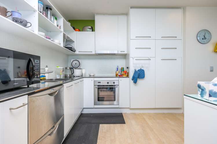 1603/18 Beach Road Auckland Central_9