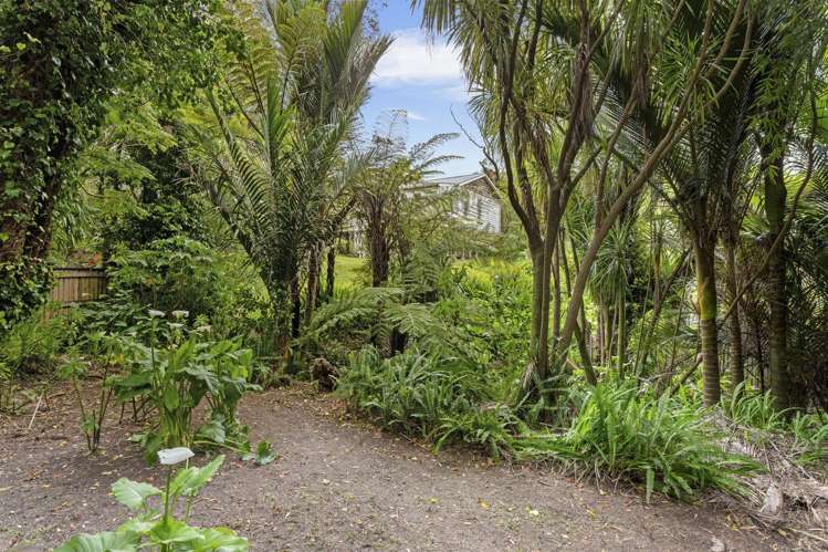 44 Grassmere Road Henderson Valley_13