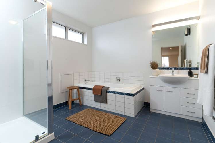 3 Leabridge Mews Harewood_16