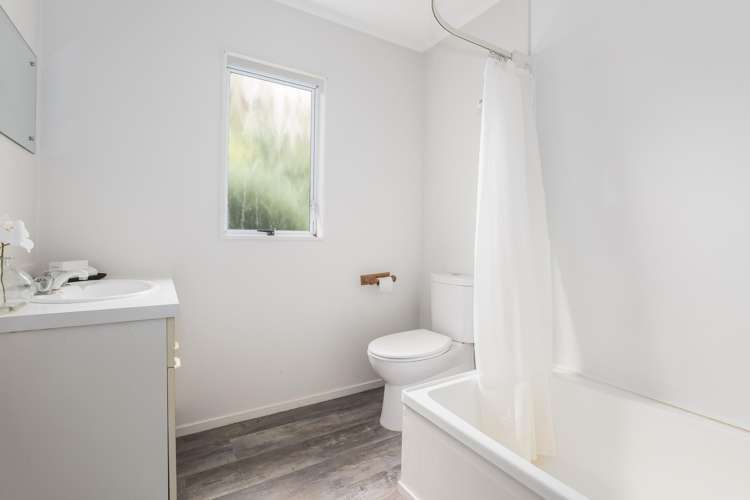 2/54 Hungerford Road Houghton Bay_16