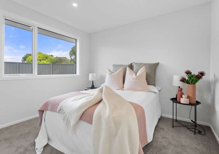 22 Hereford Drive 10114_4