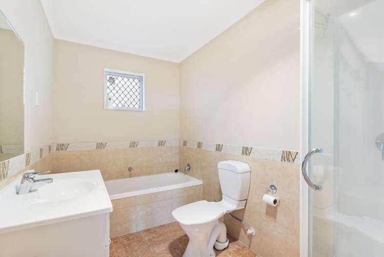 20 Exotic Place Massey_19