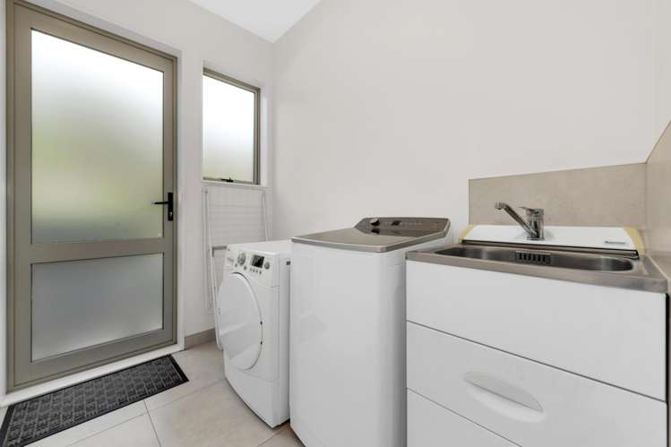 26 Lydiard Place Beachlands_21