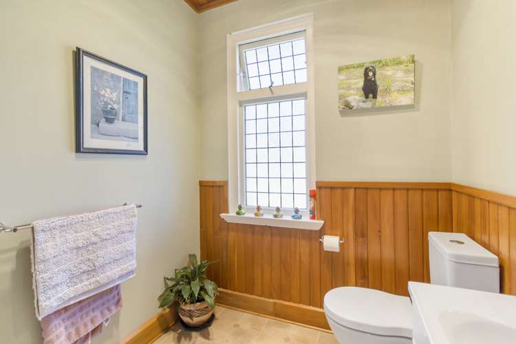 19 Hillview Crescent Highfield_12