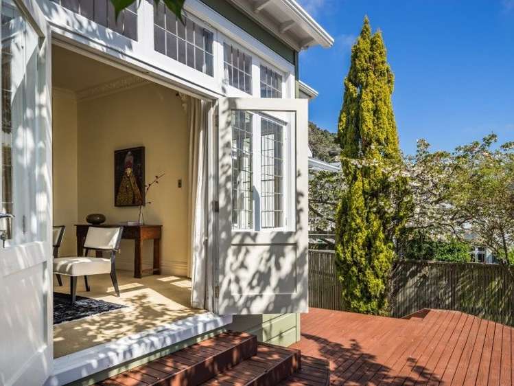 10 Scarborough Terrace Mount Victoria_1