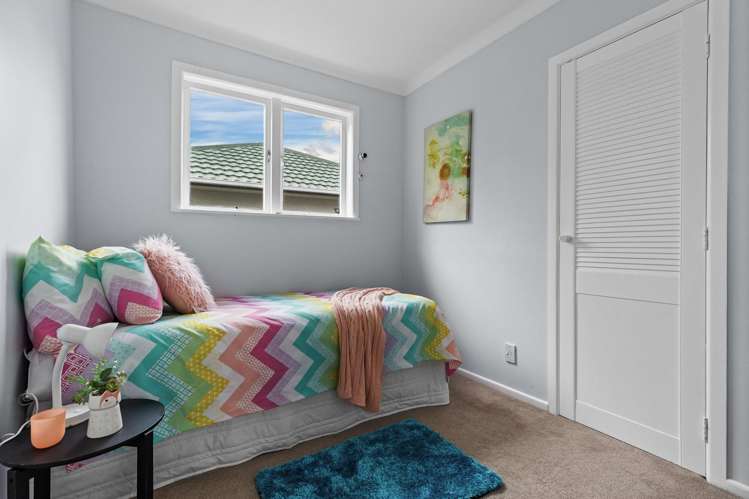 11 Craigbank Avenue New Lynn_14