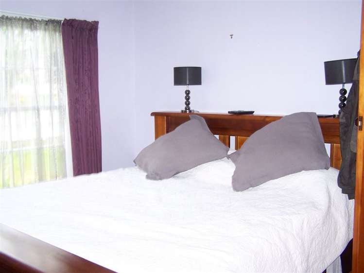 98 Thames Road Paeroa_9