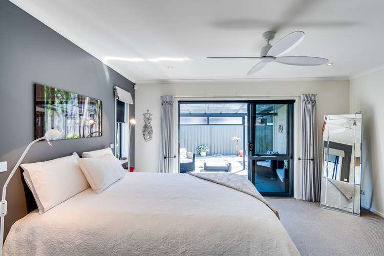 11 Portland Place Poraiti_16