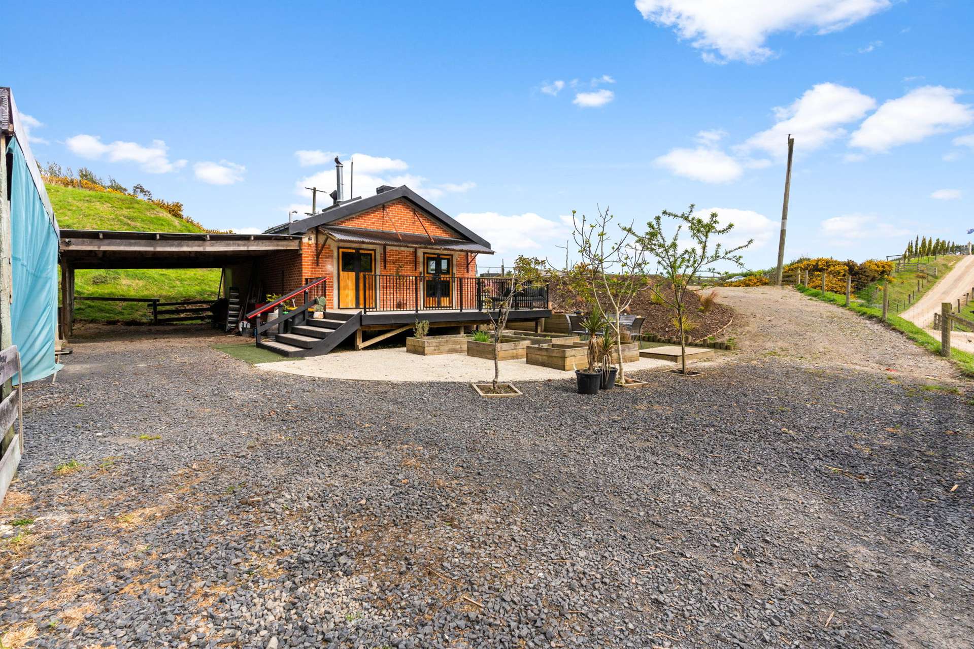 328 Gladstone Road North Wingatui_0