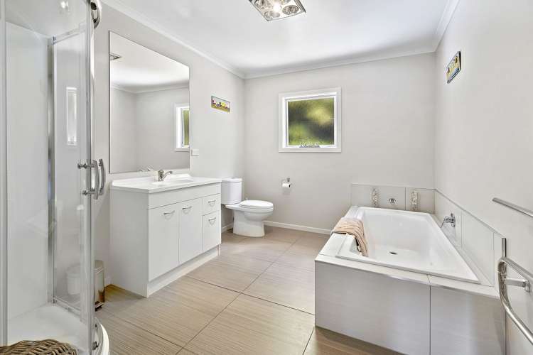 33 Franklyn Road Tawa_13