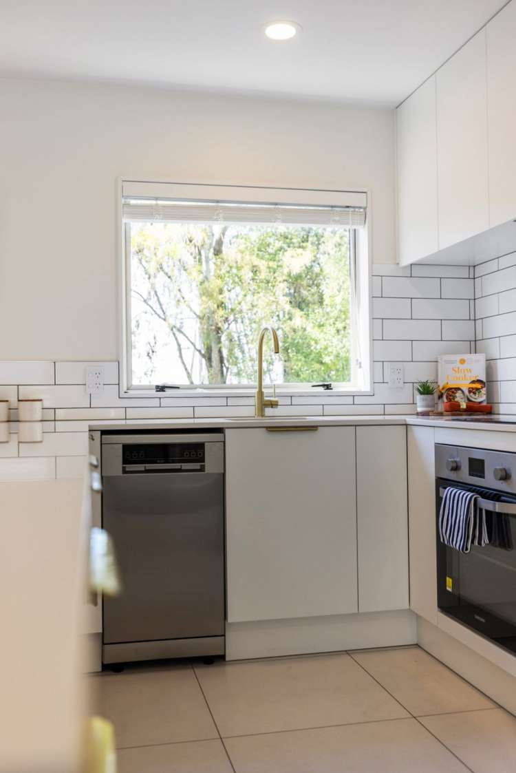 2/102 Rossall Street Merivale_31