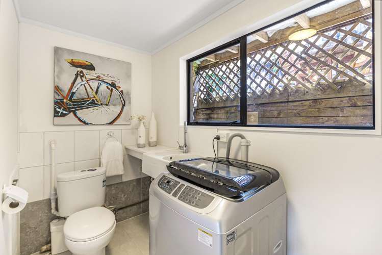 9 Pallister Drive Hillsborough_22