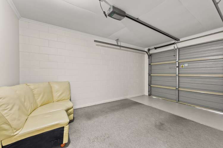 2/2 Langbein Street Stoke_14