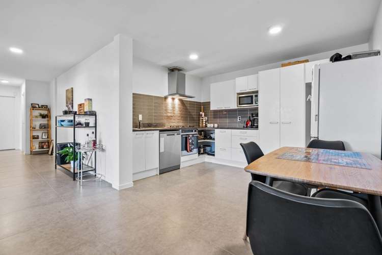 13 Bartells Drive Goodwood Heights_11