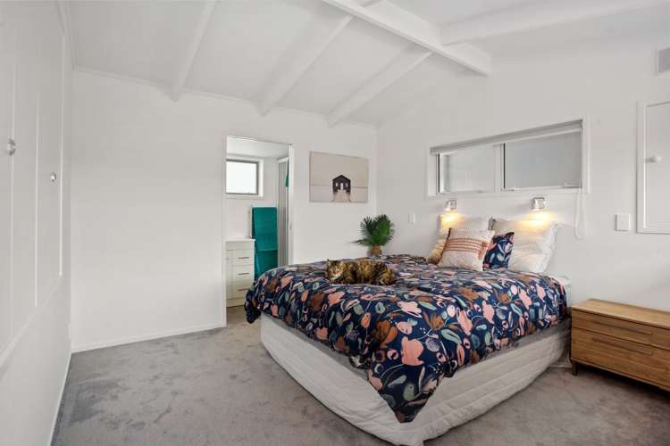 300 Port Road Whangamata_10