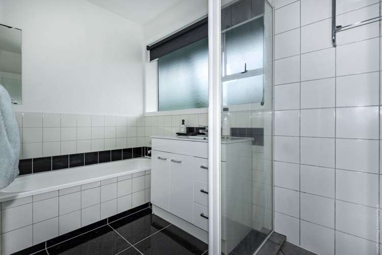 49 Stanbury Avenue Somerfield_24