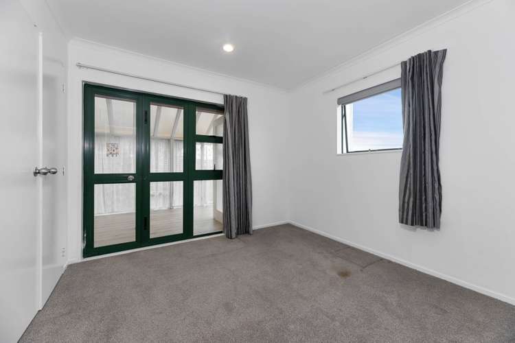 8 Marshall Laing Avenue Mt Roskill_9