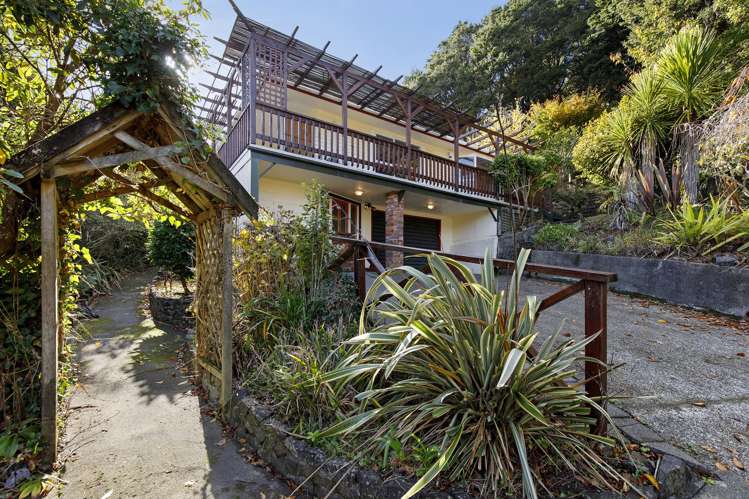 16 and 18 Faris Crescent Wainuiomata_23