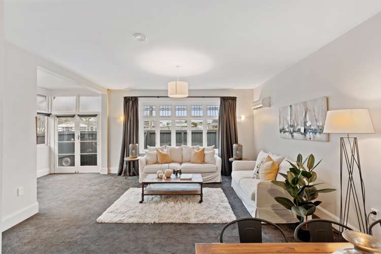 446 Worcester Street Linwood_8