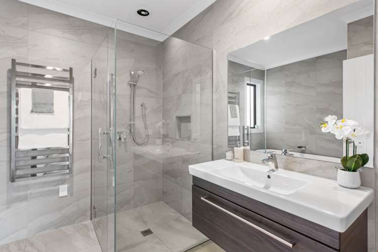 6 Bernora Crescent Bombay_12