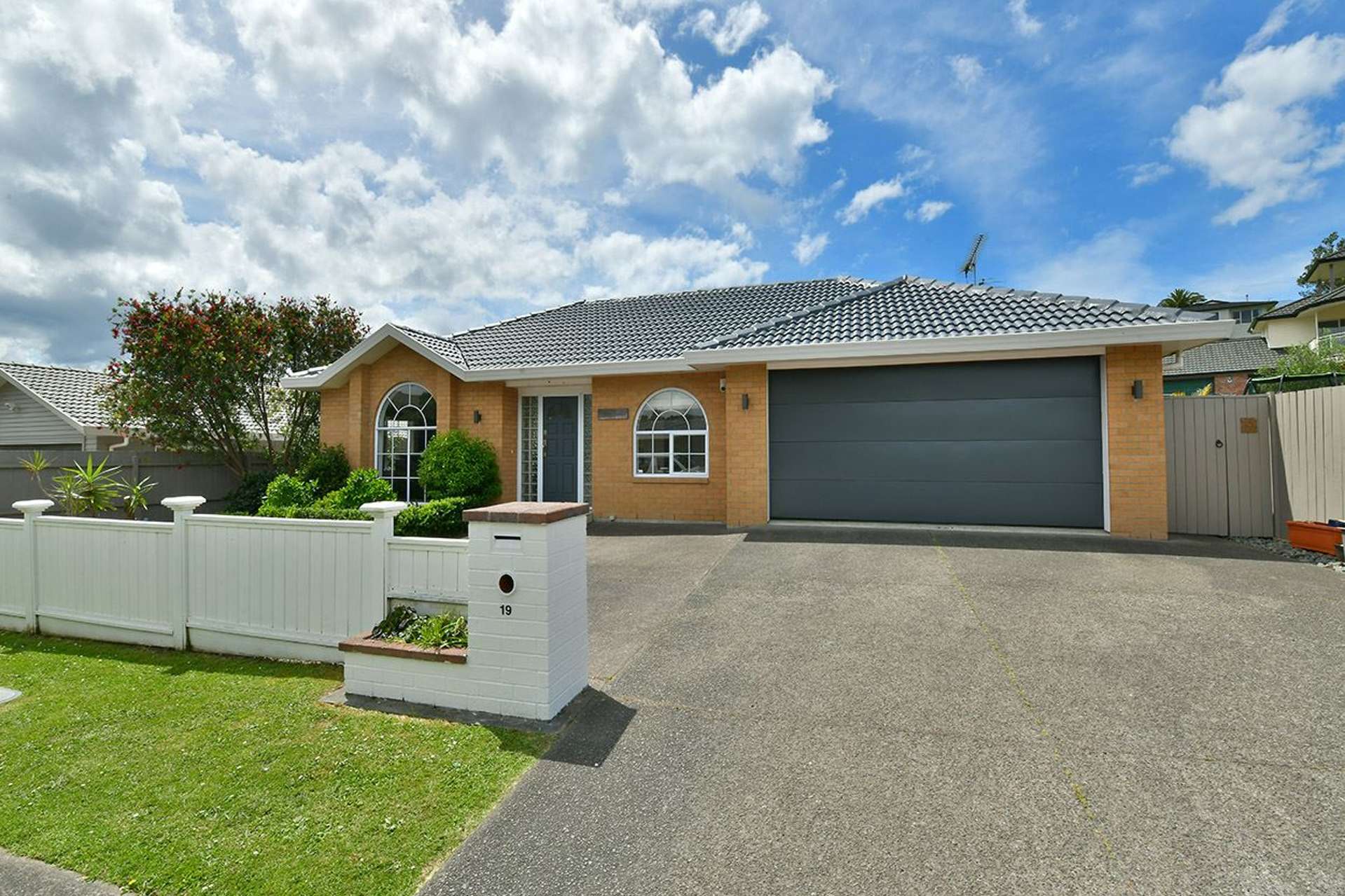 19 Esther Place Red Beach_0