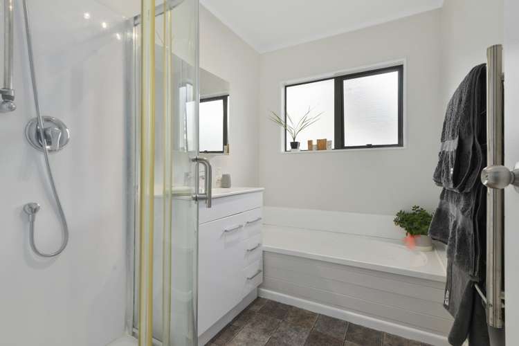 154a Henderson Valley Road Henderson_19